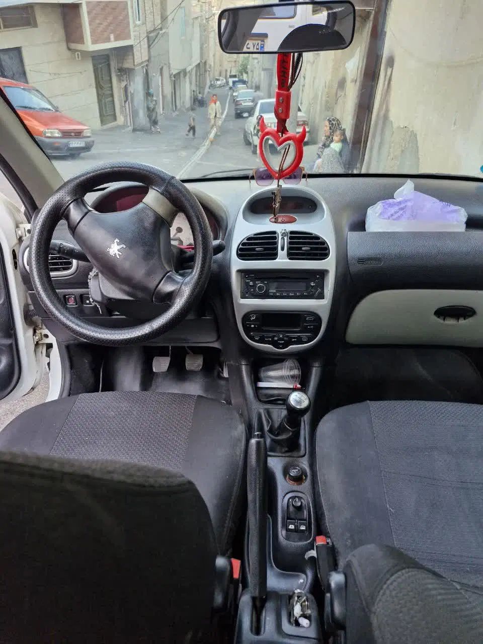 پژو ۲۰۶ صندوق دار v8 - 1389