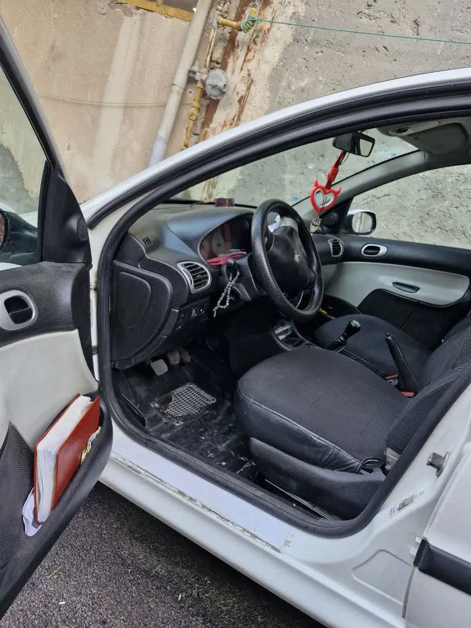 پژو ۲۰۶ صندوق دار v8 - 1389