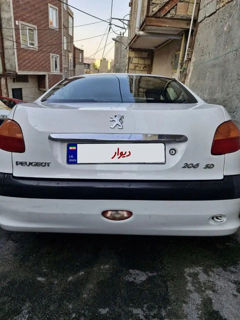 پژو ۲۰۶ صندوق دار v8 - 1389