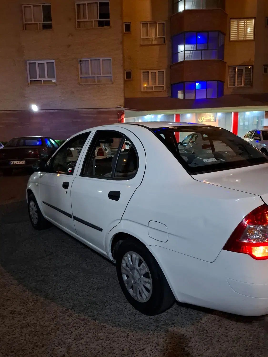 تیبا صندوق دار SX - 1399