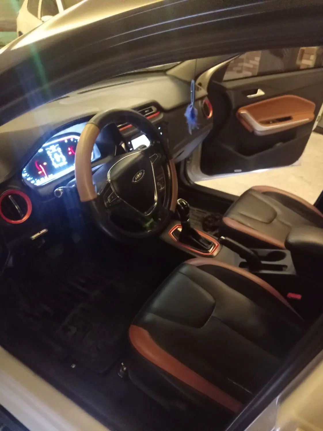 ام وی ام X22 اتوماتیک اسپرت اکسلنت - 1397