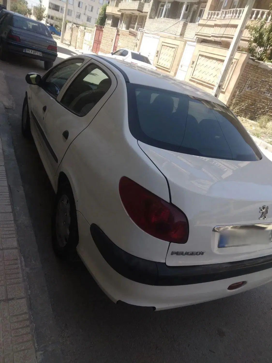 پژو ۲۰۶ صندوق دار v8 - 1388