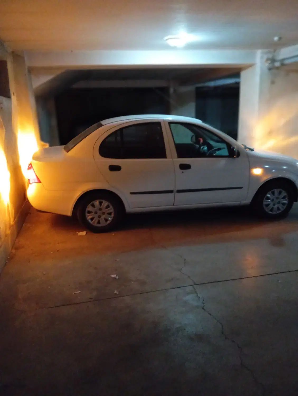 تیبا صندوق دار EX - 1395