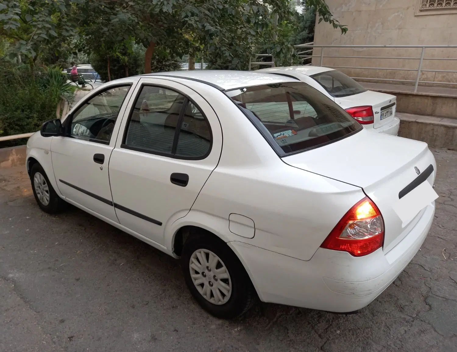 تیبا صندوق دار EX - 1395