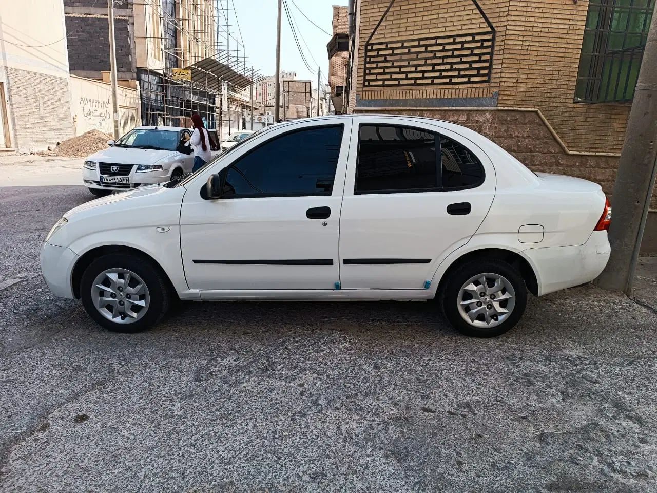 تیبا صندوق دار SX - 1401