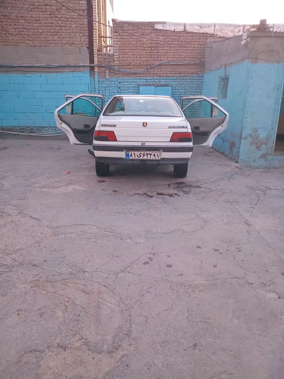 پژو 405 GL - 1372