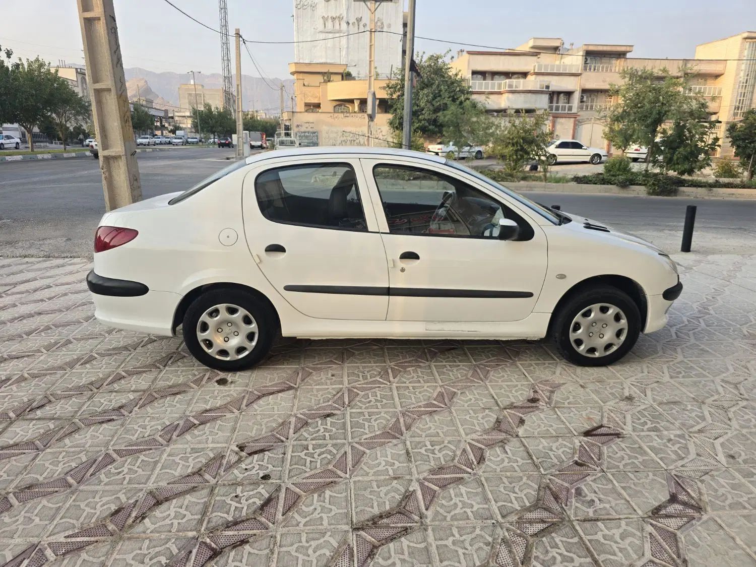 پژو ۲۰۶ صندوق دار v8 - 1399