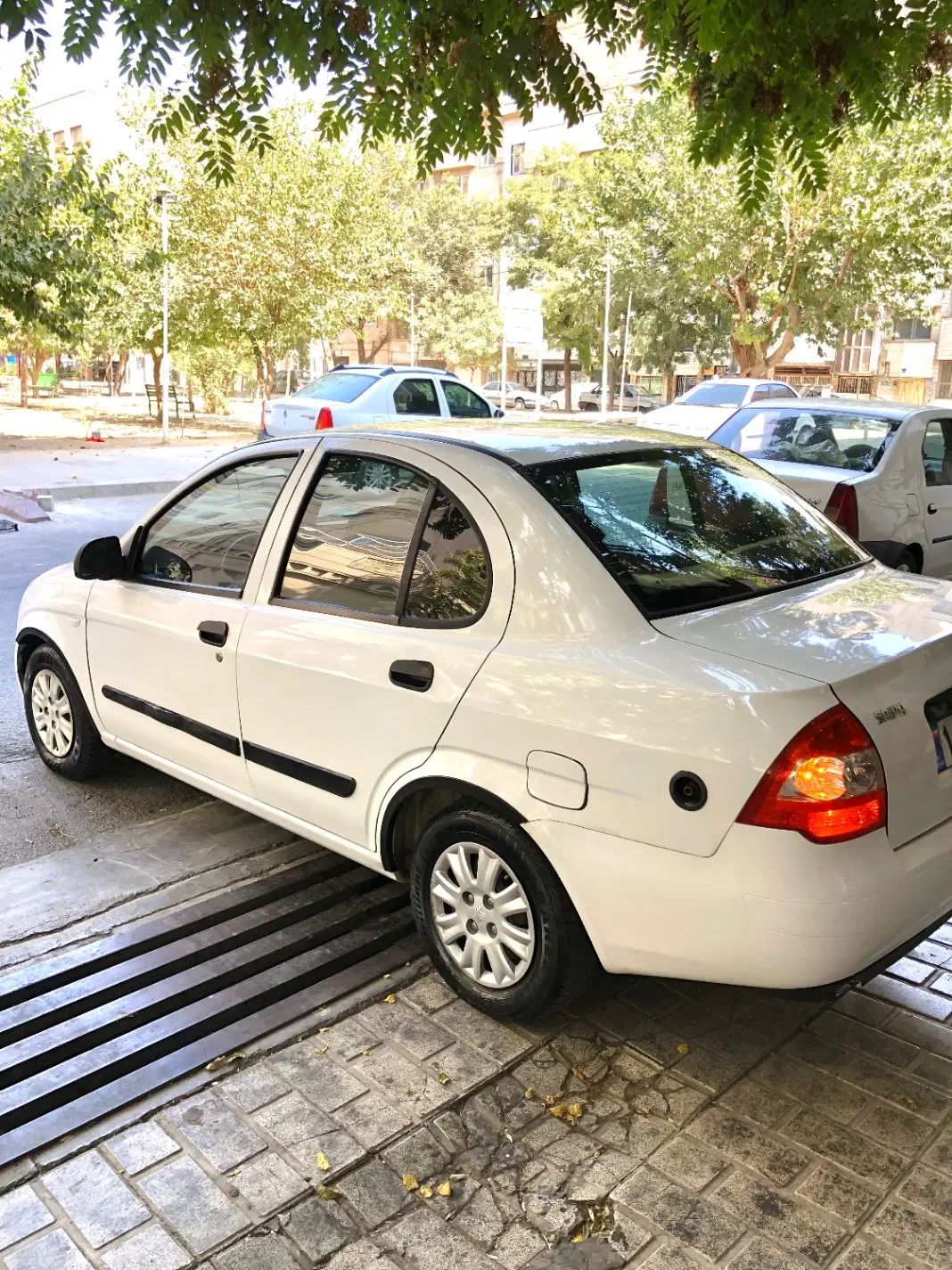 تیبا صندوق دار SX - 1395
