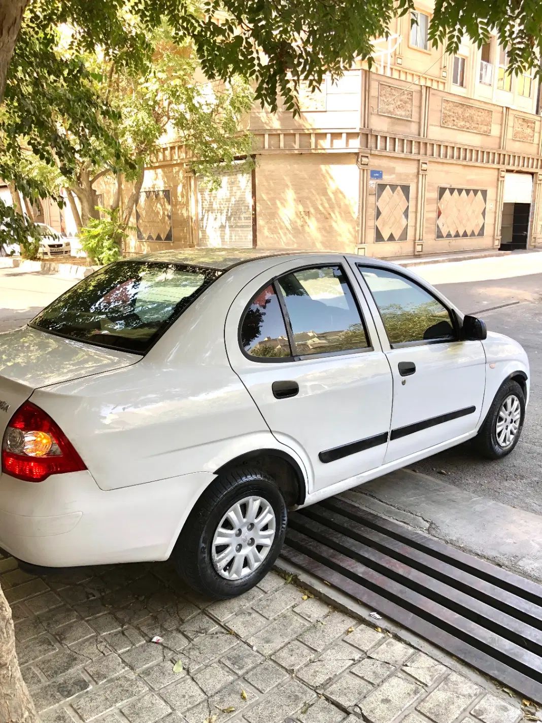 تیبا صندوق دار SX - 1395