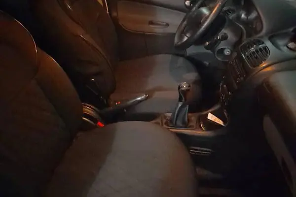 پژو ۲۰۶ صندوق دار v8 - 1396
