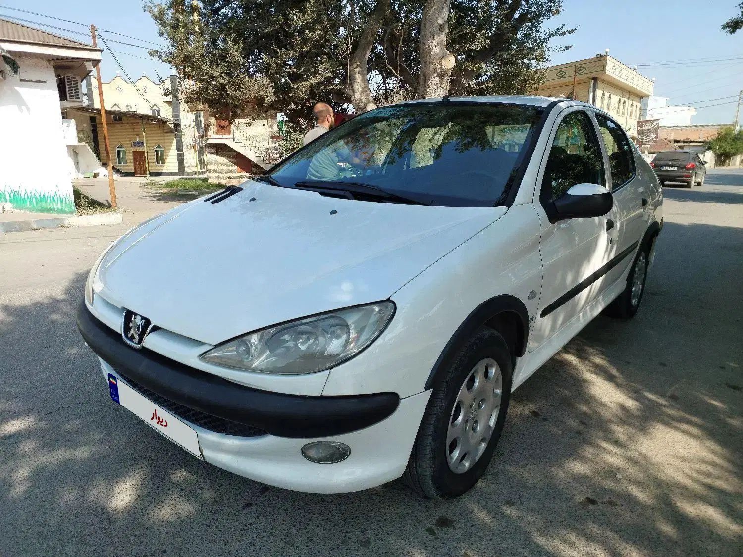 پژو ۲۰۶ صندوق دار v8 - 1395
