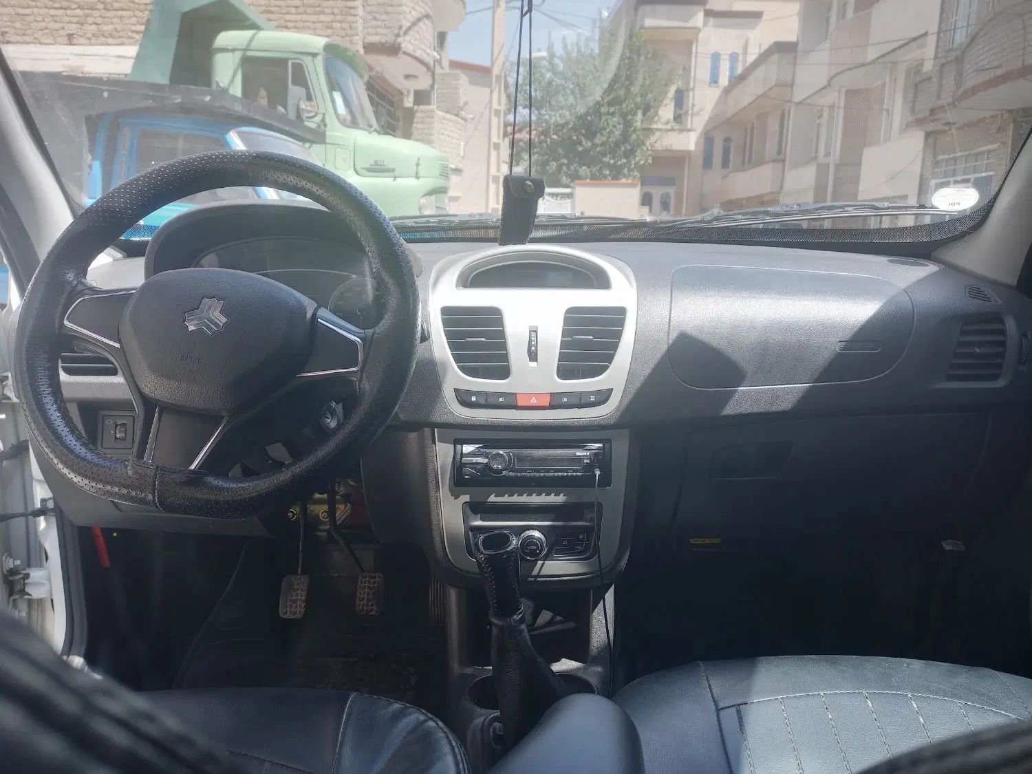 ساینا S دنده‌ای معمولی - 1400