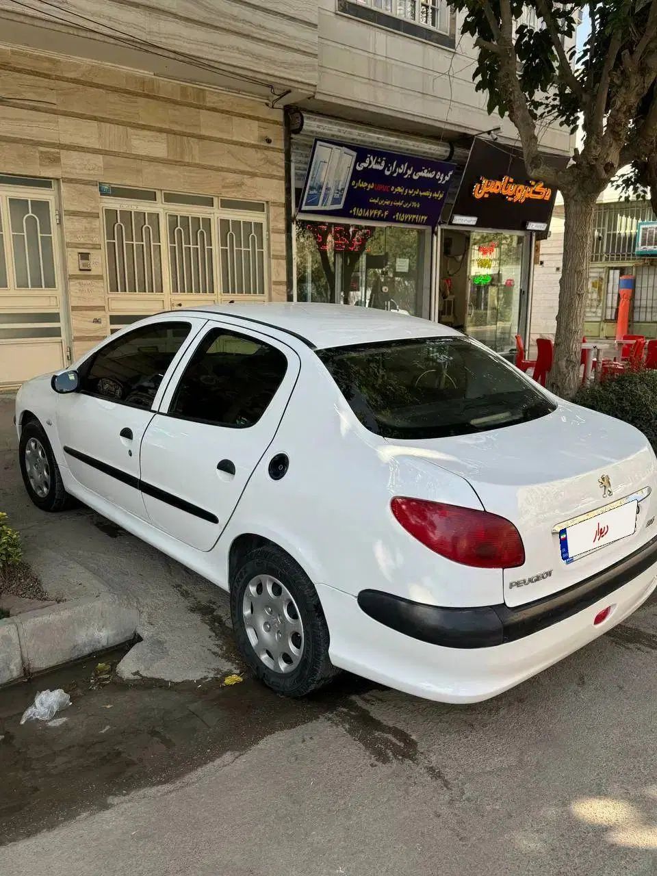 پژو ۲۰۶ صندوق دار v2 - 1390
