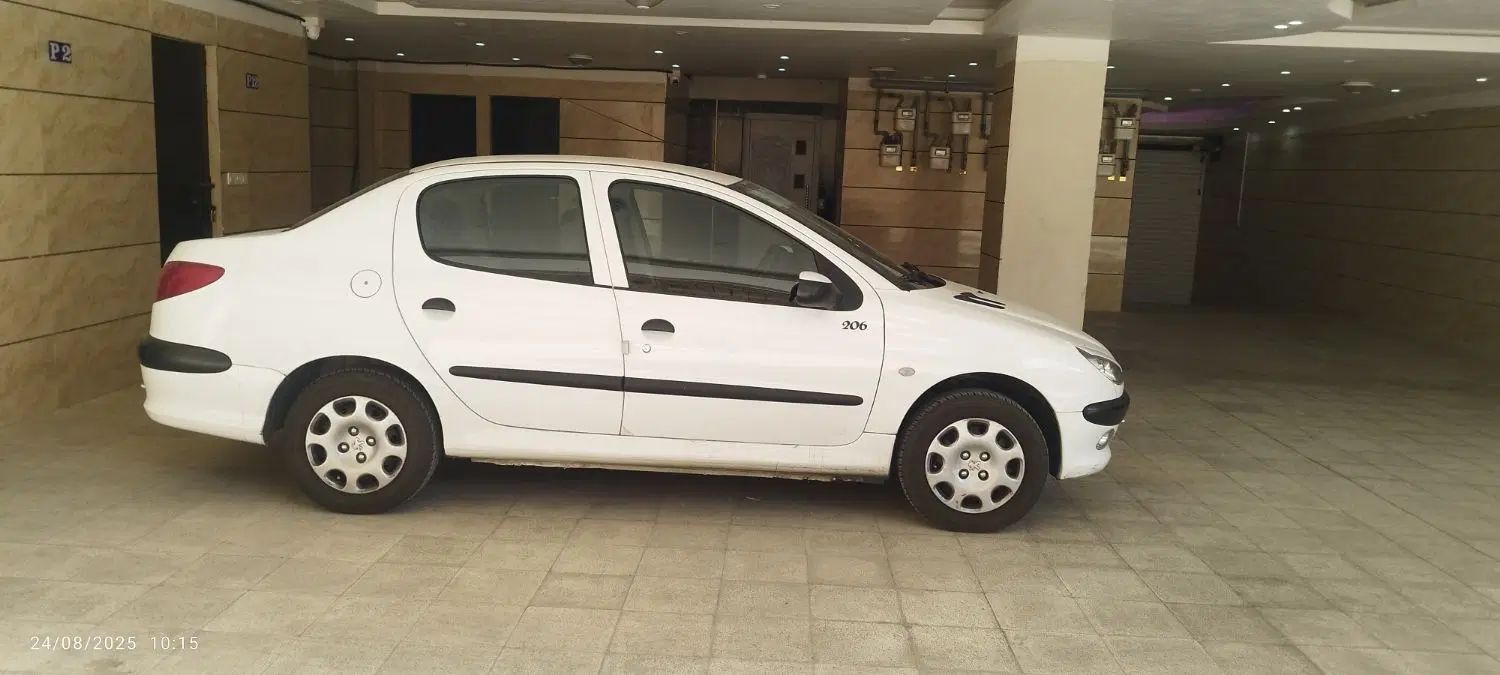پژو ۲۰۶ صندوق دار v8 - 1396