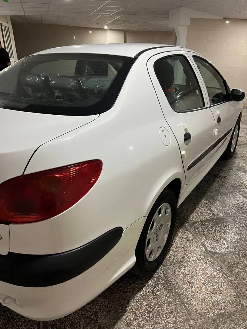 پژو ۲۰۶ صندوق دار v8 - 1396