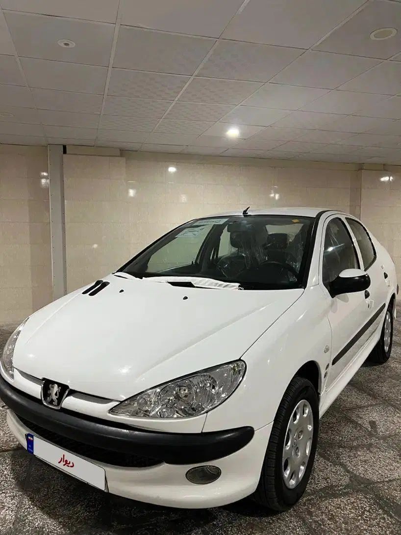 پژو ۲۰۶ صندوق دار v8 - 1396