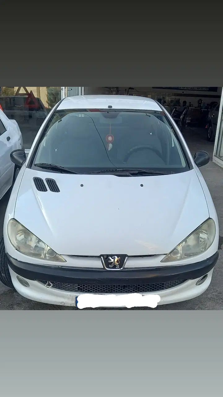 پژو ۲۰۶ صندوق دار v8 - 1390