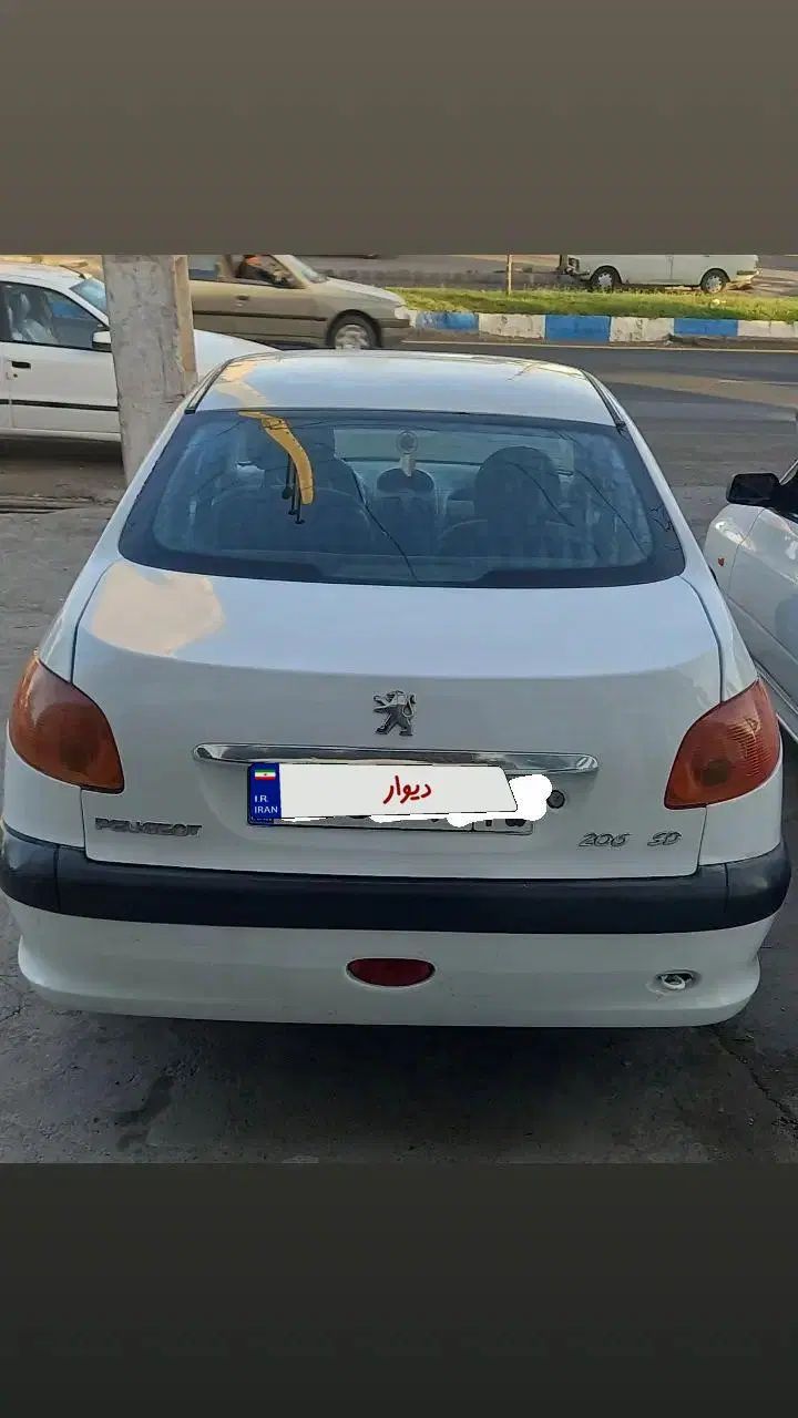 پژو ۲۰۶ صندوق دار v8 - 1390