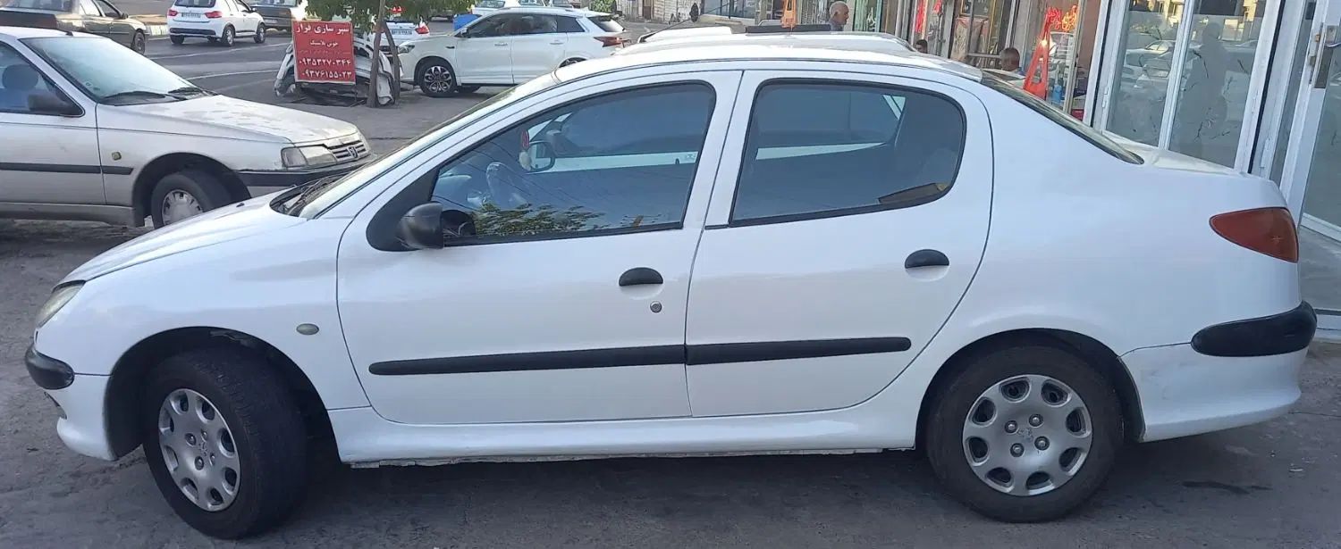 پژو ۲۰۶ صندوق دار v8 - 1390