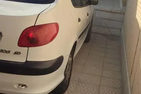 پژو ۲۰۶ صندوق دار v8 - 1390