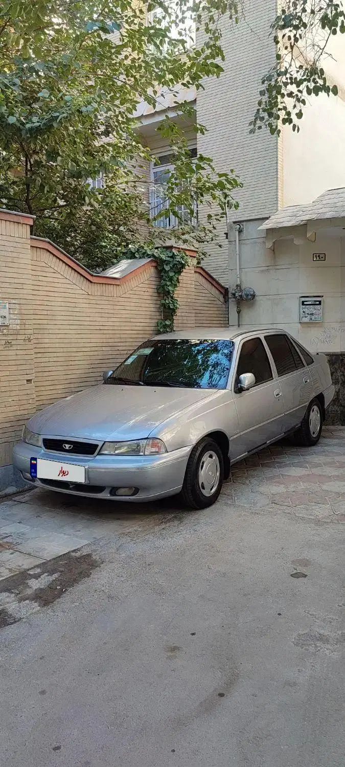 دوو سیلو سدان - 1377