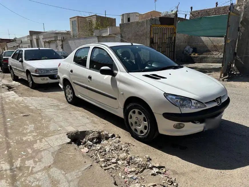 پژو ۲۰۶ صندوق دار v8 - 1393