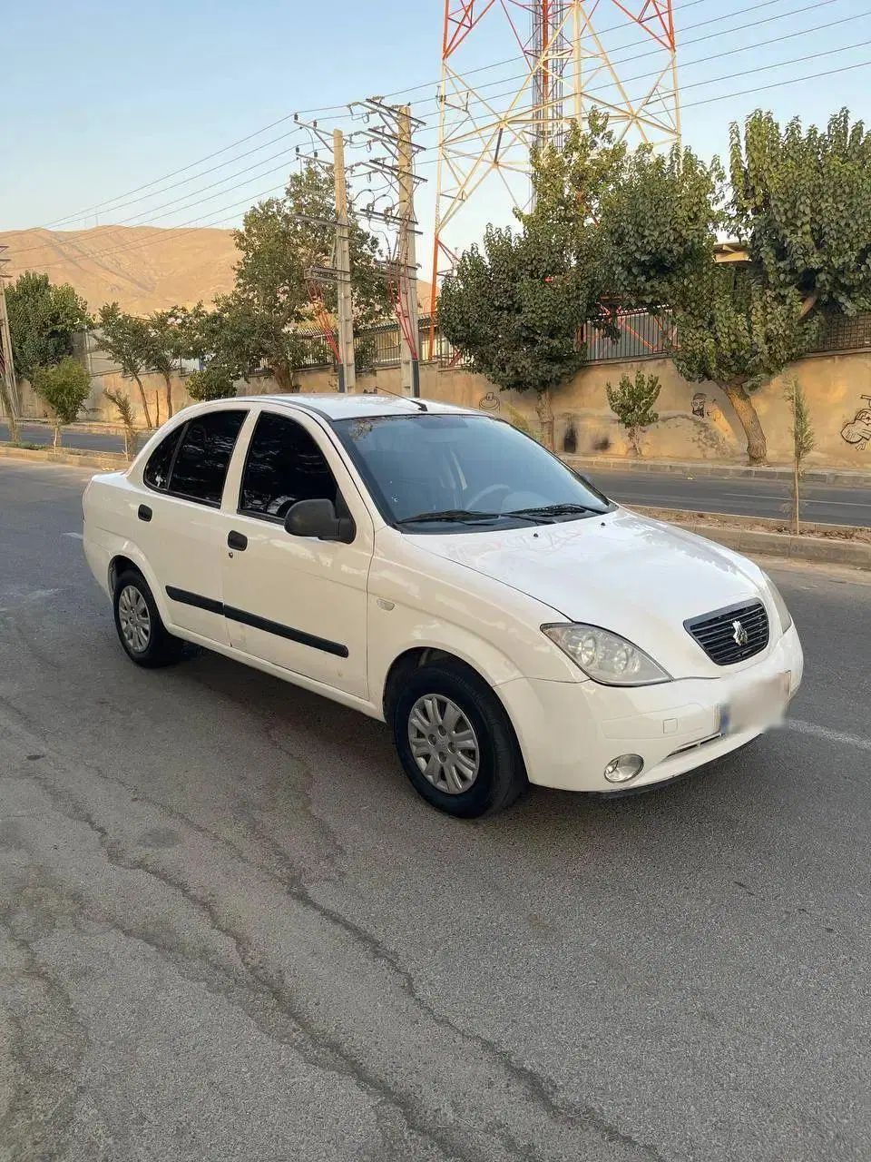 تیبا صندوق دار SX - 1392