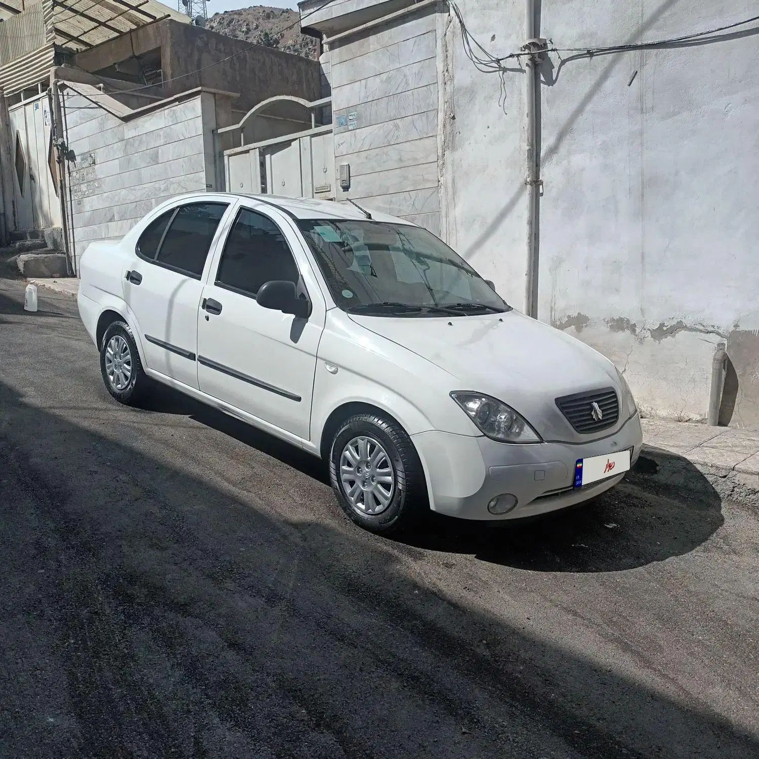 تیبا صندوق دار SX - 1400