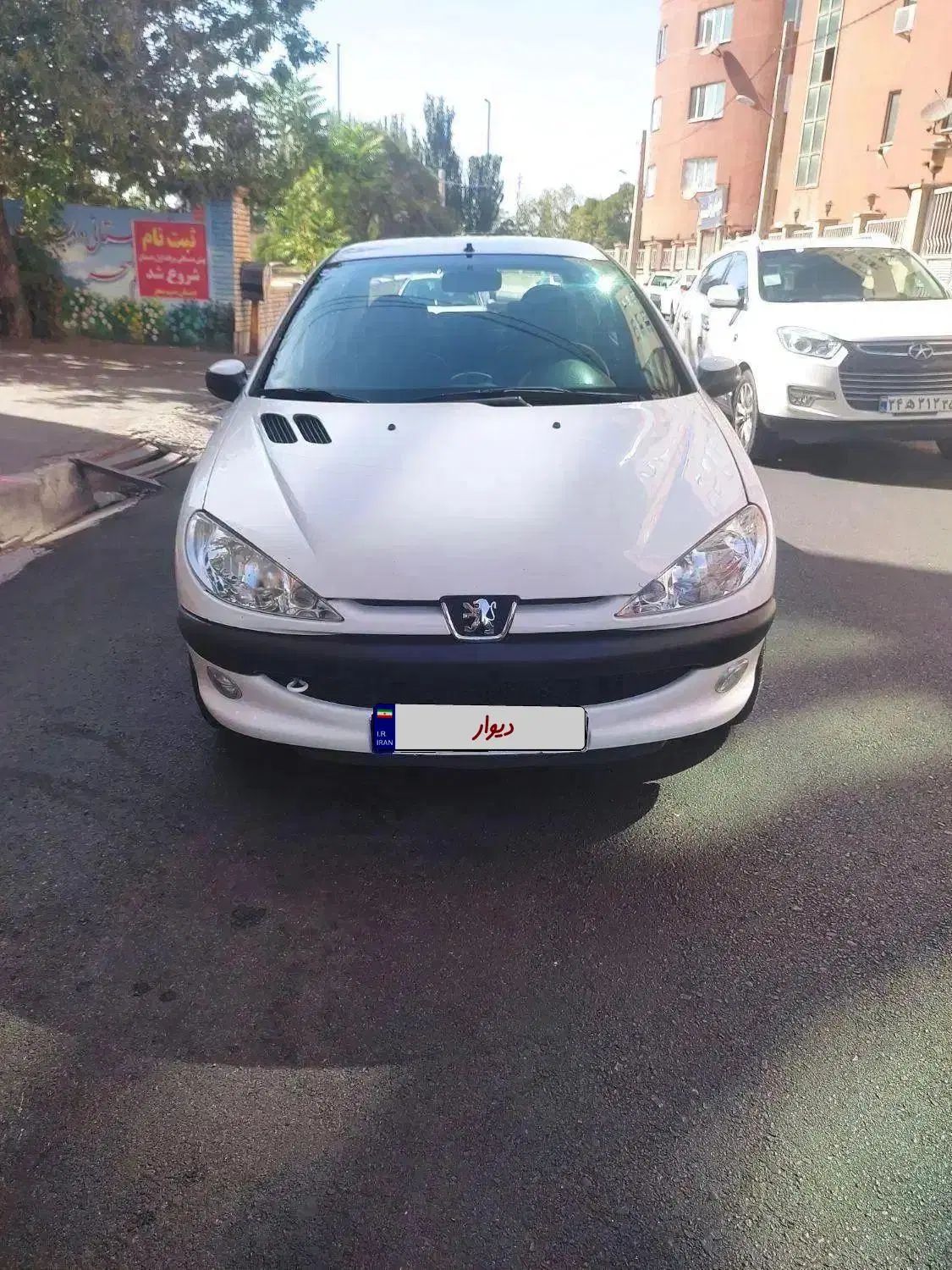 پژو ۲۰۶ صندوق دار v8 - 1394
