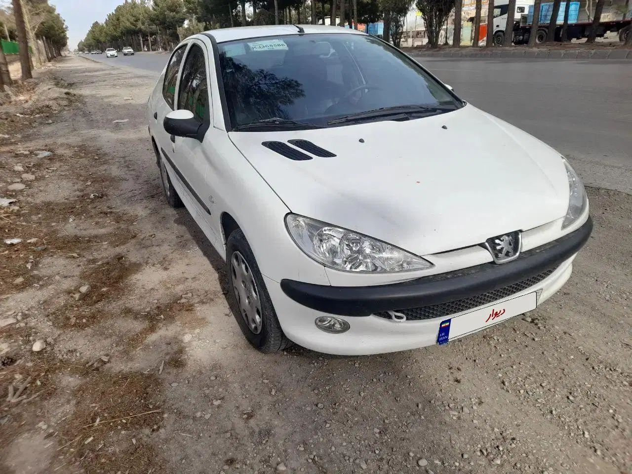 پژو ۲۰۶ صندوق دار v8 - 1398