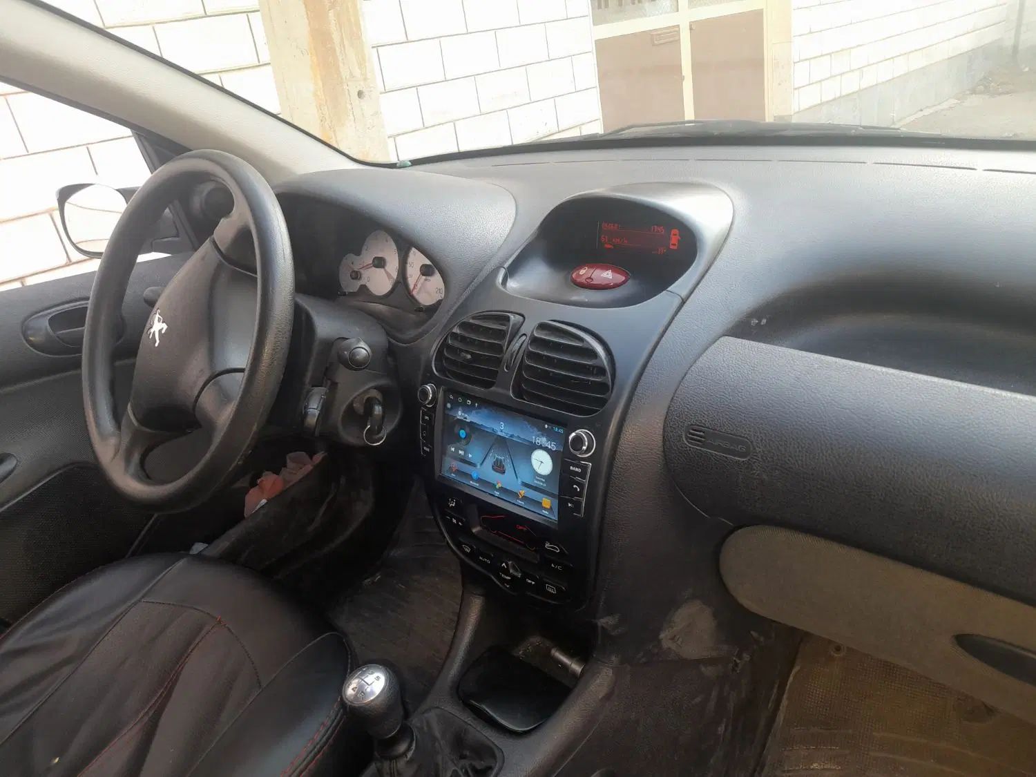 پژو ۲۰۶ صندوق دار v8 - 1398