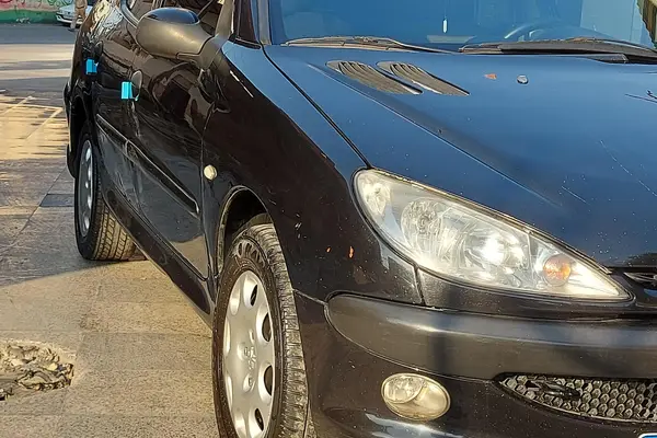 پژو ۲۰۶ صندوق دار v8 - 1396