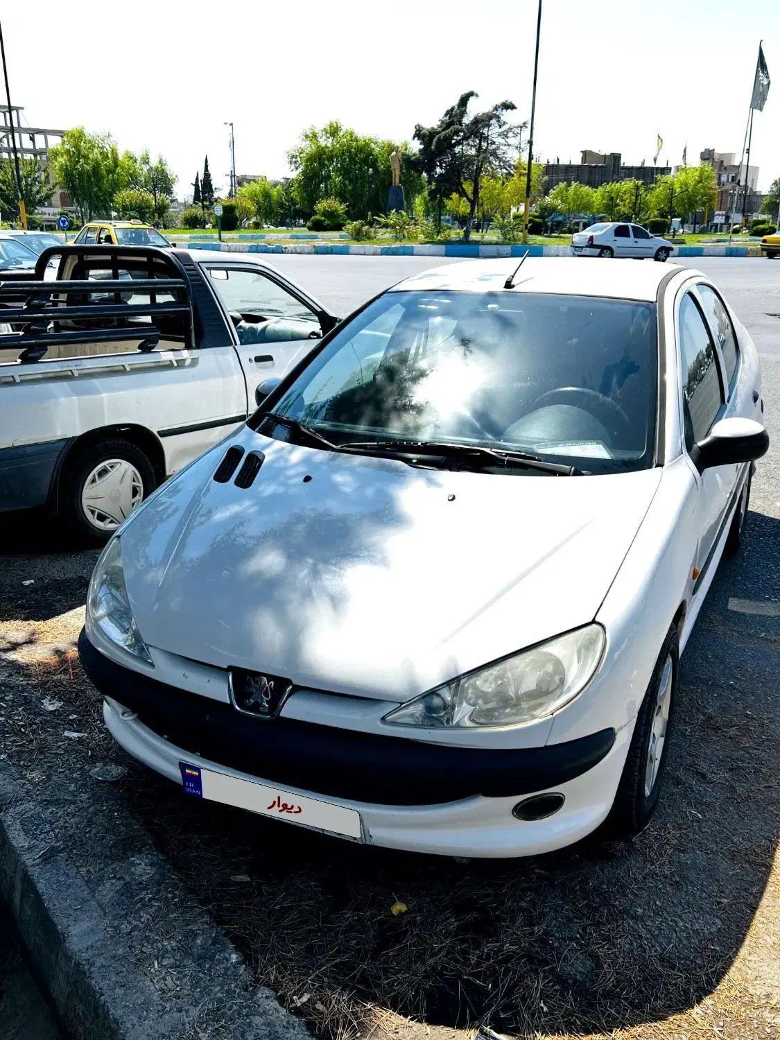 پژو ۲۰۶ صندوق دار v8 - 1395