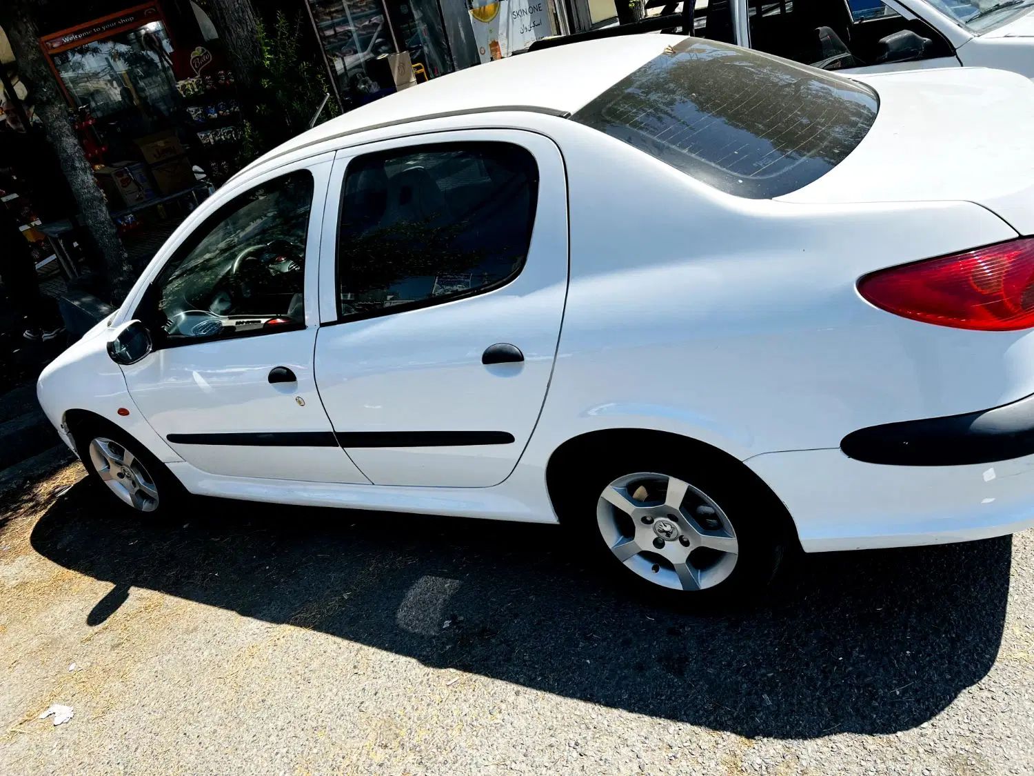پژو ۲۰۶ صندوق دار v8 - 1395