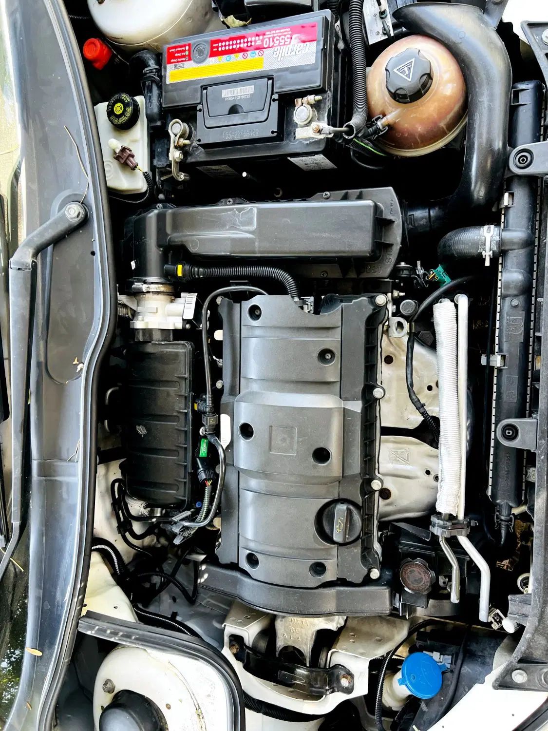 پژو ۲۰۶ صندوق دار v8 - 1395