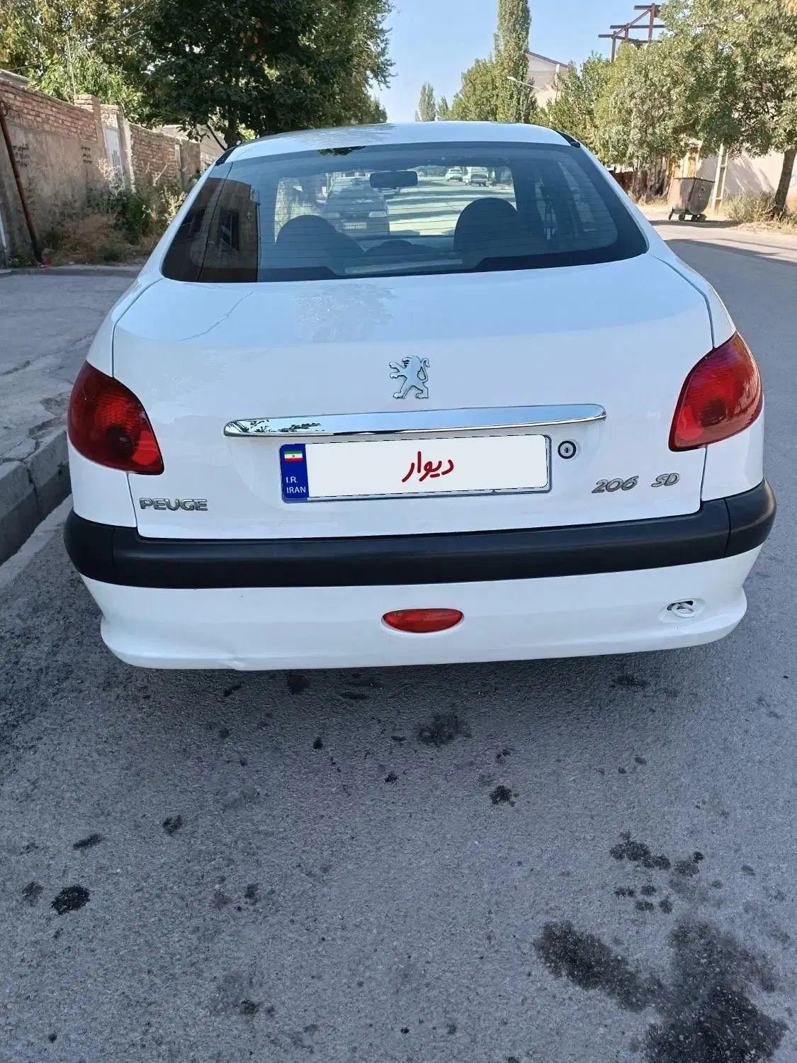 پژو ۲۰۶ صندوق دار v8 - 1392