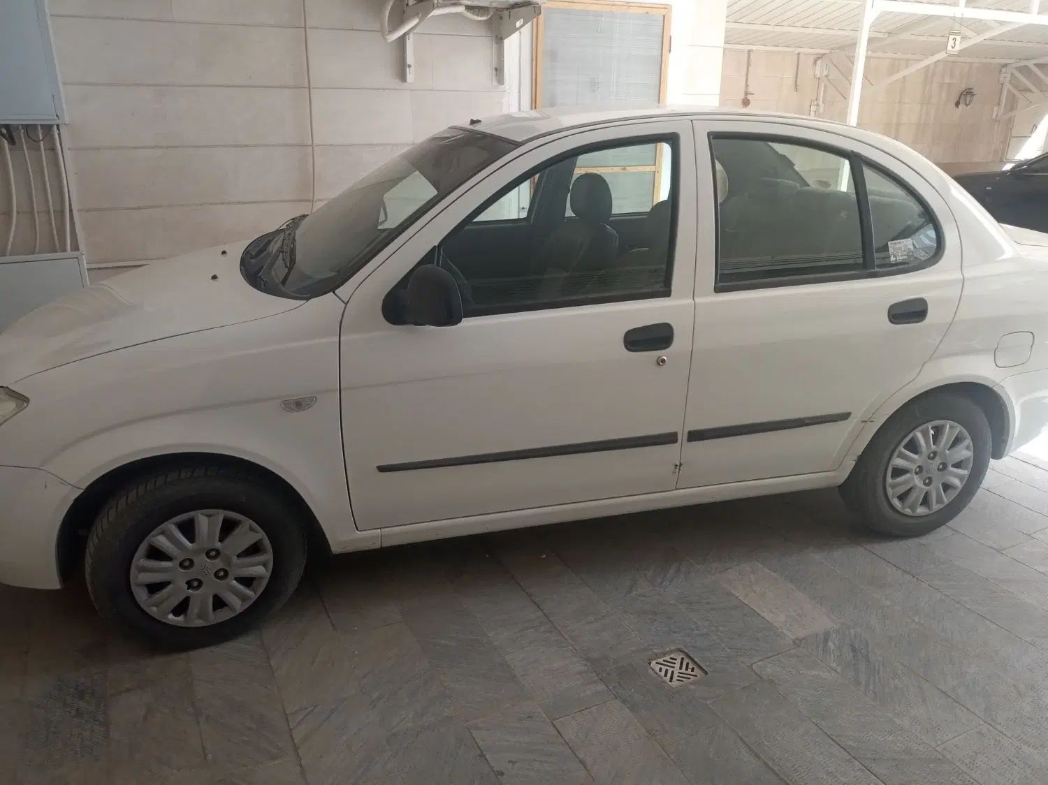 تیبا صندوق دار SX - 1400
