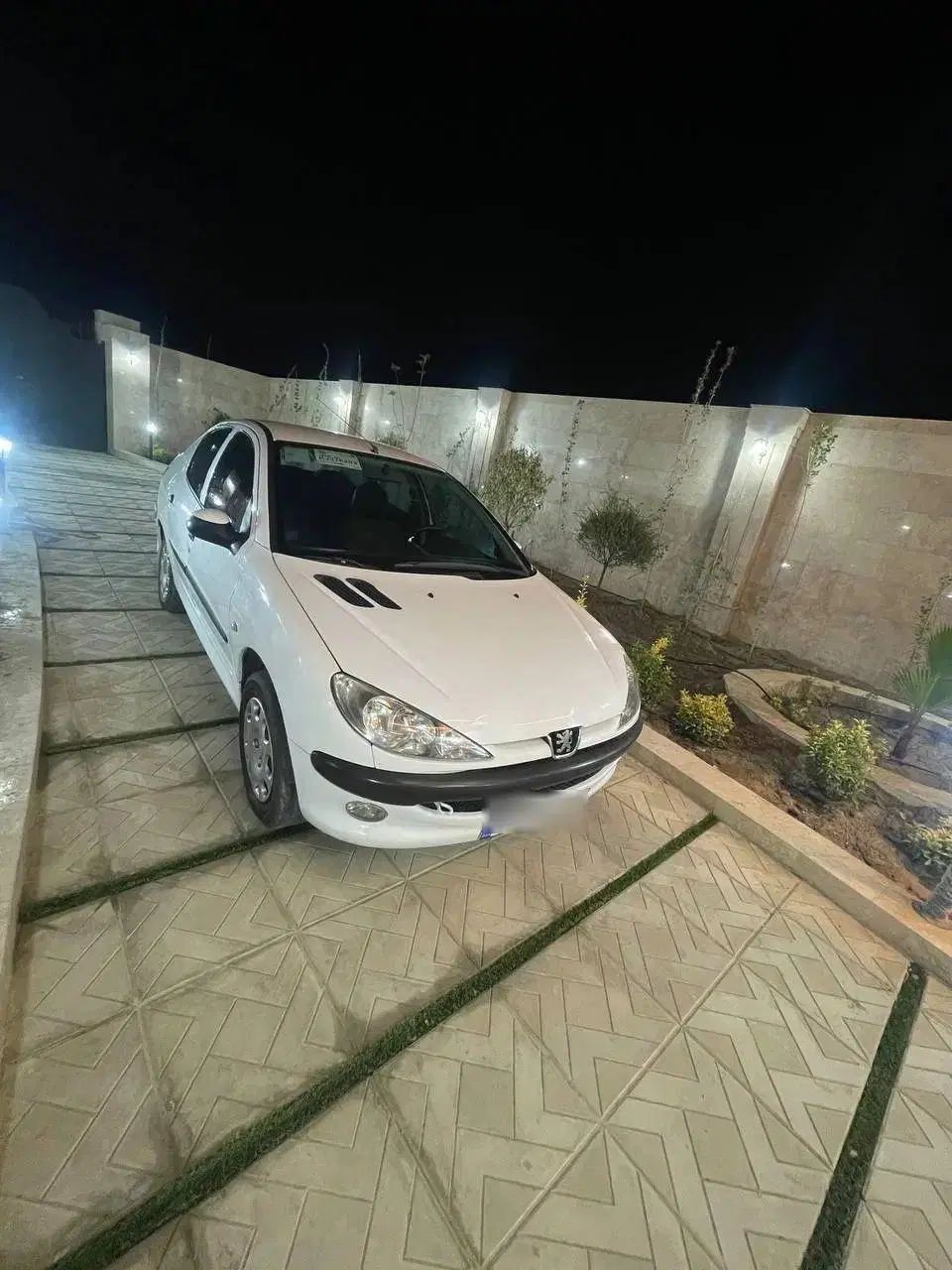 پژو ۲۰۶ صندوق دار v8 - 1387