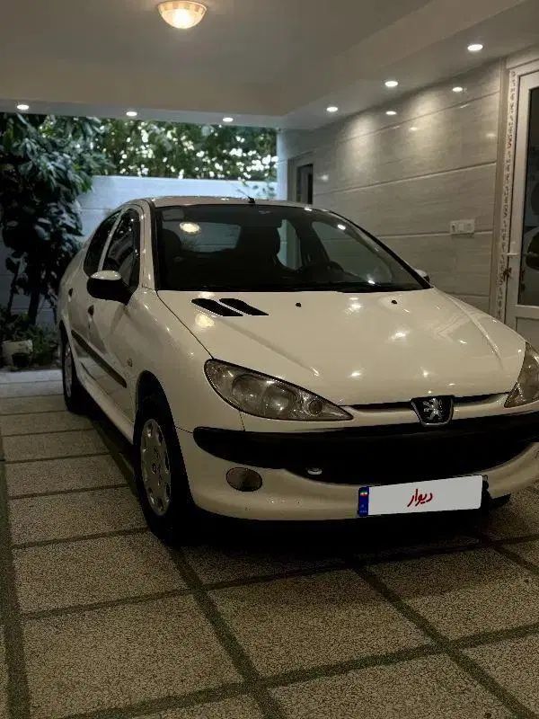 پژو ۲۰۶ صندوق دار v8 - 1395