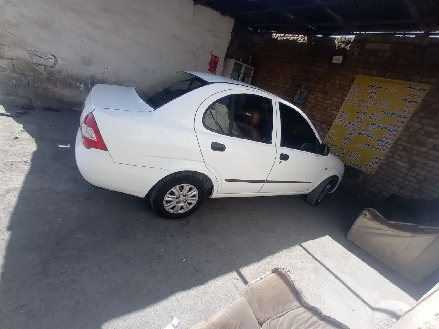 تیبا صندوق دار EX - 1395