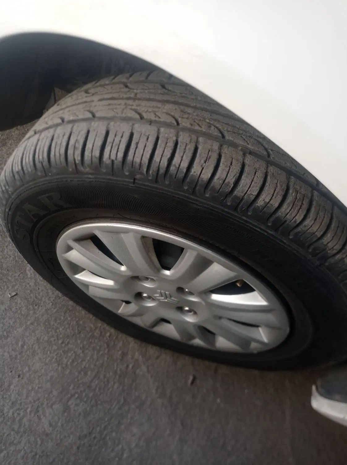 تیبا صندوق دار EX - 1395