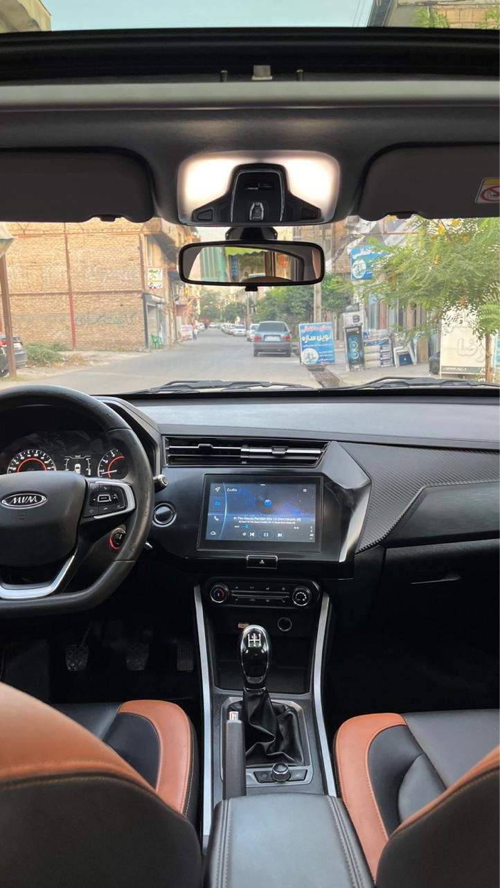 ام وی ام X22 پرو دنده‌ای - 1402