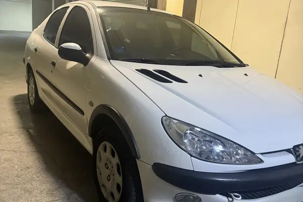 پژو ۲۰۶ صندوق دار v8 - 1393