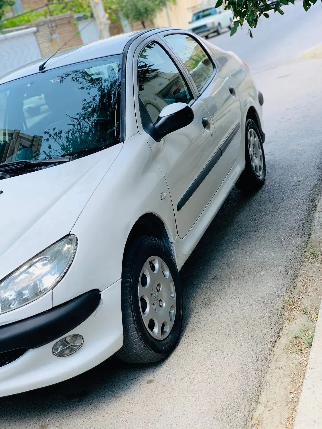 پژو ۲۰۶ صندوق دار v8 - 1390