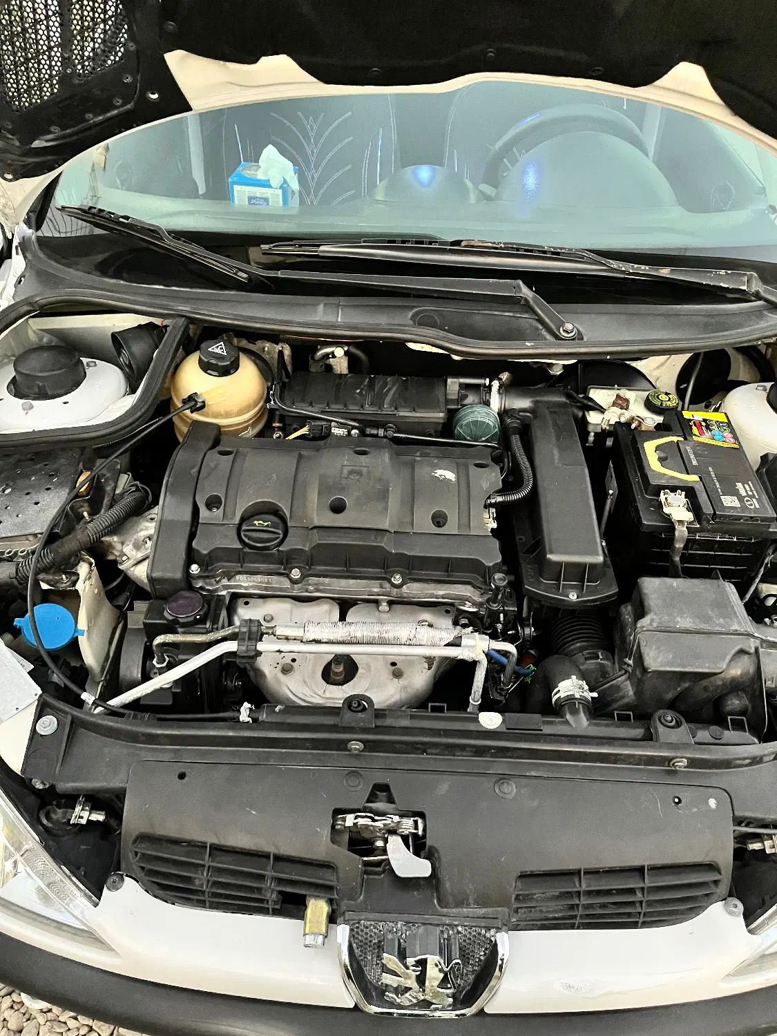 پژو ۲۰۶ صندوق دار v8 - 1390