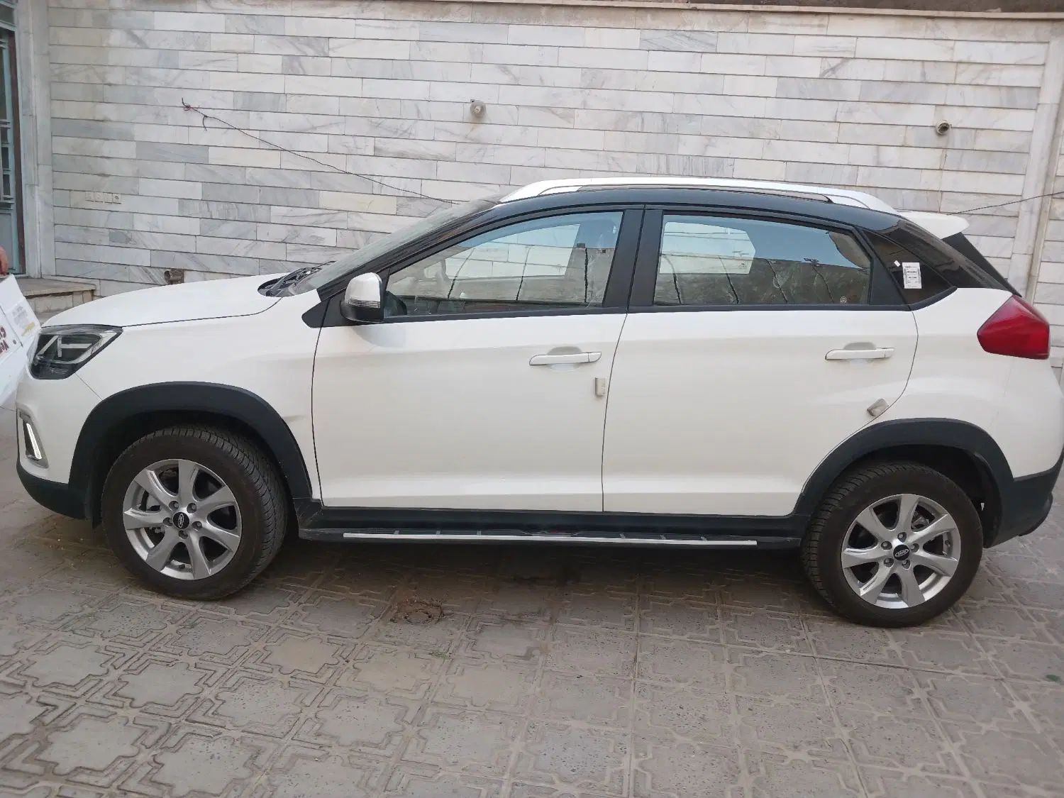 ام وی ام X22 دنده ای اسپرت لاکچری - 1400