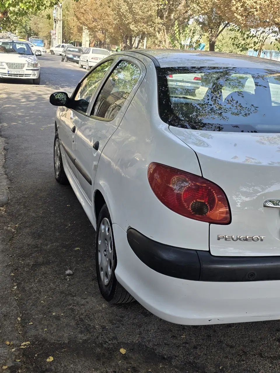 پژو ۲۰۶ صندوق دار v8 - 1395