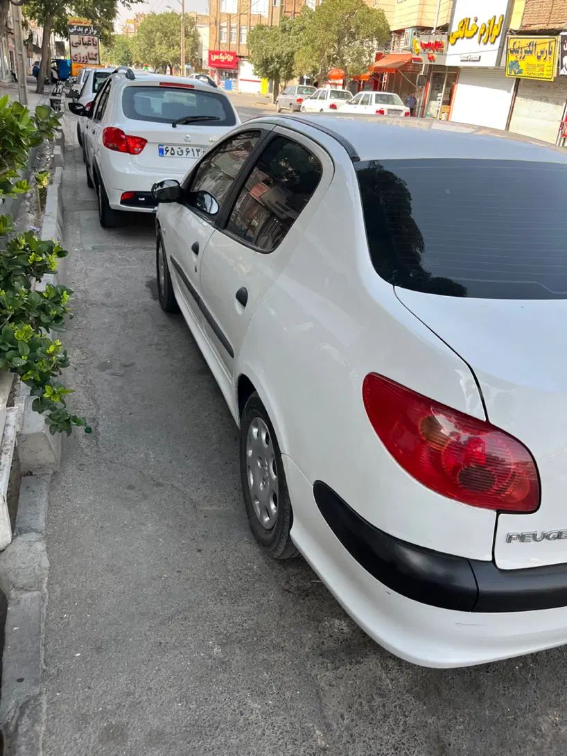پژو ۲۰۶ صندوق دار v8 - 1390