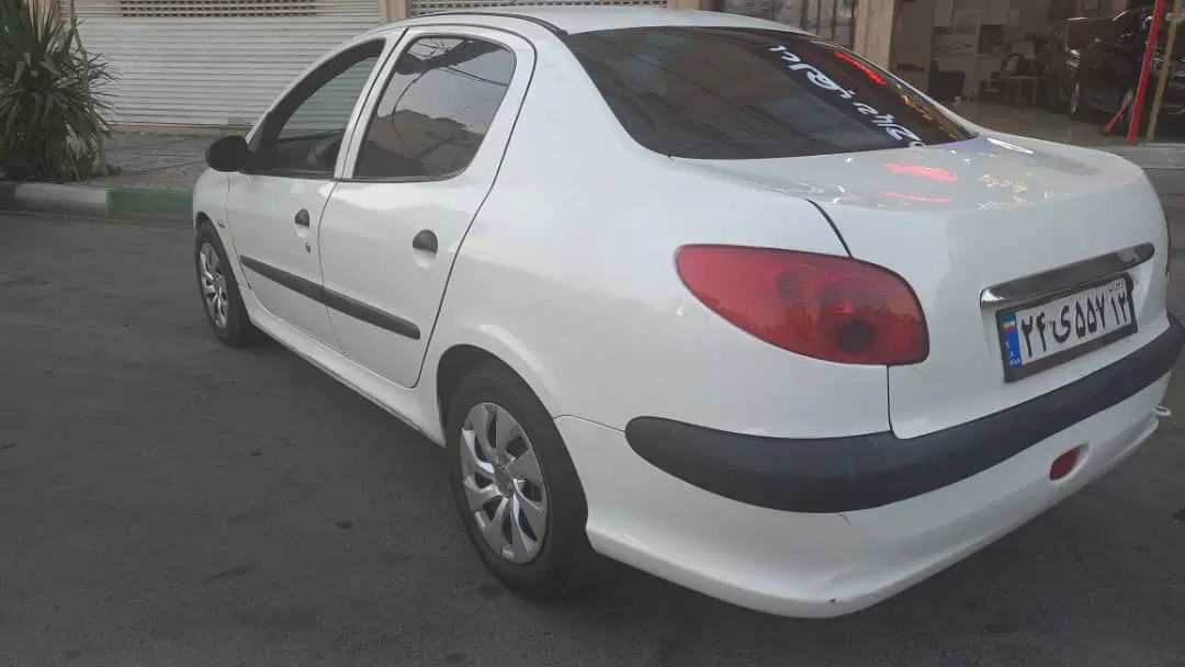 پژو ۲۰۶ صندوق دار v20 - 1389