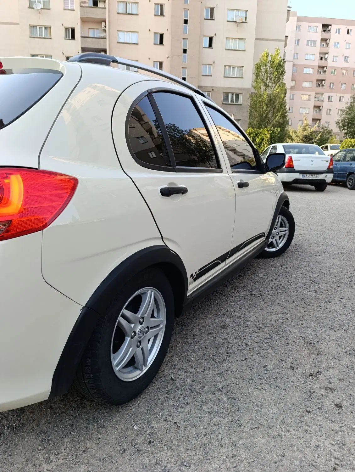کوییک R دنده‌ای - 1402